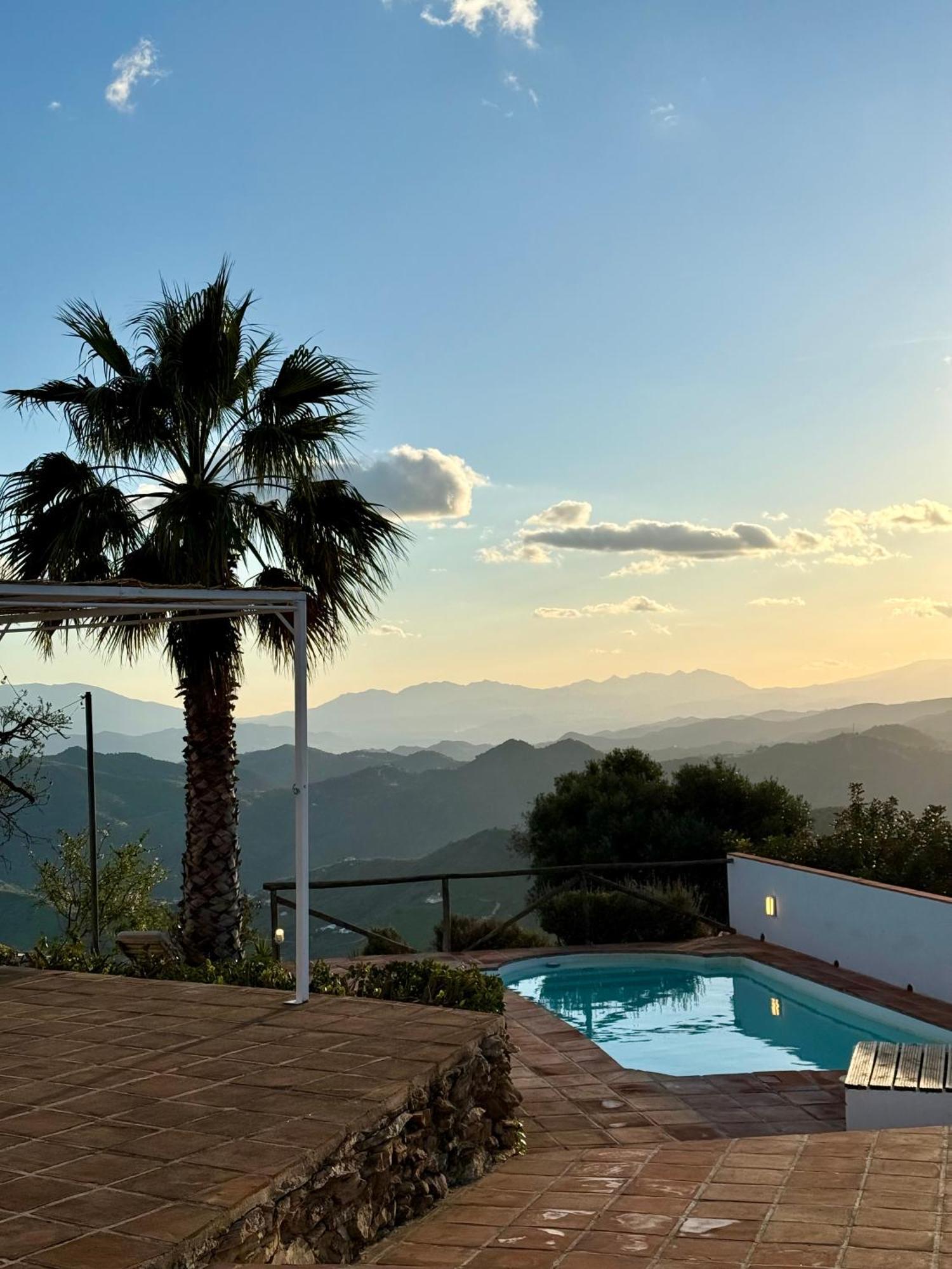 El Cielo, Cortijo En El Corazon De Las Montanas Malaga Bagian luar foto
